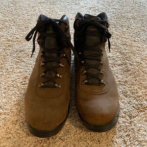 Hi-Tec Brown Leather Hiking Boots